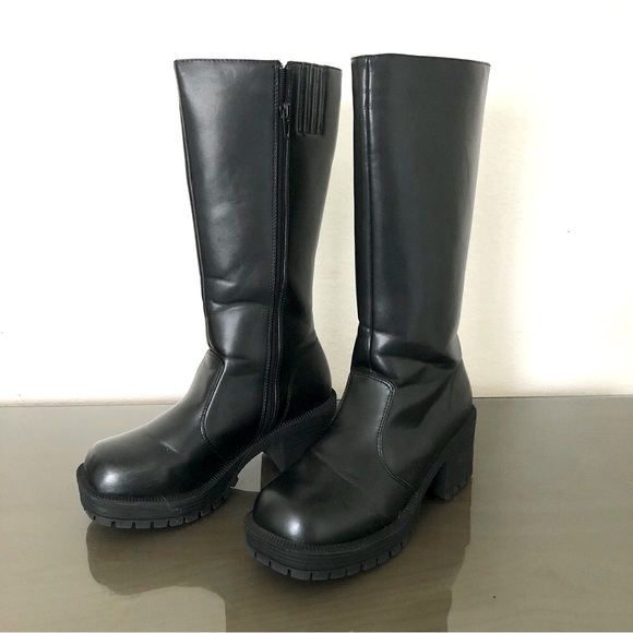 TOP Shoes - TOP Knee-High Black Heeled Boots - Women’s 6 1/2